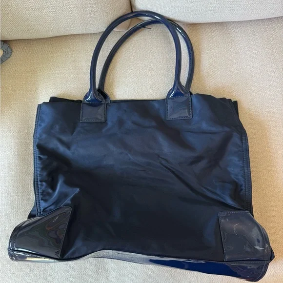 Tory Ella Tote - Picture 4 of 7